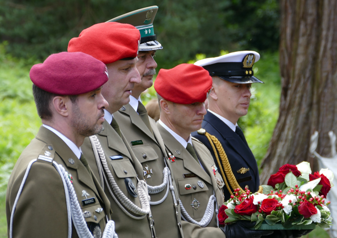 Gen Brygady Gorzechowski Grave Restoration